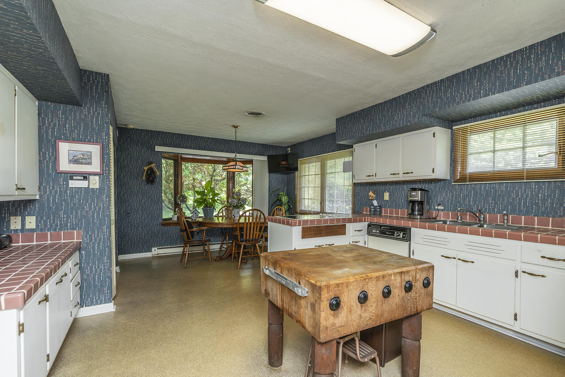 Lexington, Kentucky 40502, United States, 3 Bedrooms Bedrooms, ,2 BathroomsBathrooms,Residential,Active,116864