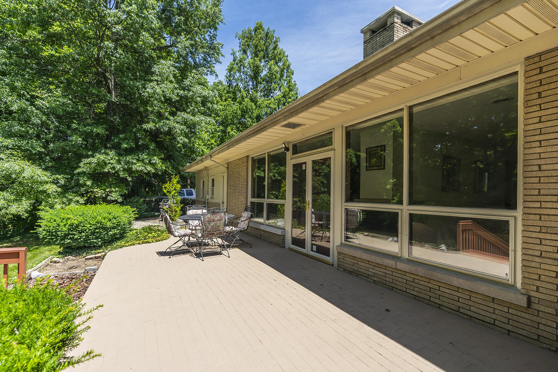 Lexington, Kentucky 40502, United States, 3 Bedrooms Bedrooms, ,2 BathroomsBathrooms,Residential,Active,116864