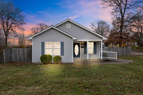 Photo of 1699 Bryan Station Road, Lexington, KY 40505 (MLS # 25507022)