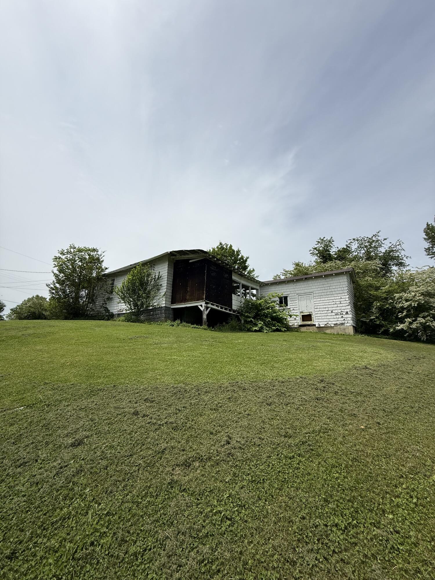 Beattyville, Kentucky 41311, United States, 2 Bedrooms Bedrooms, ,1 BathroomBathrooms,Residential,Active,146004