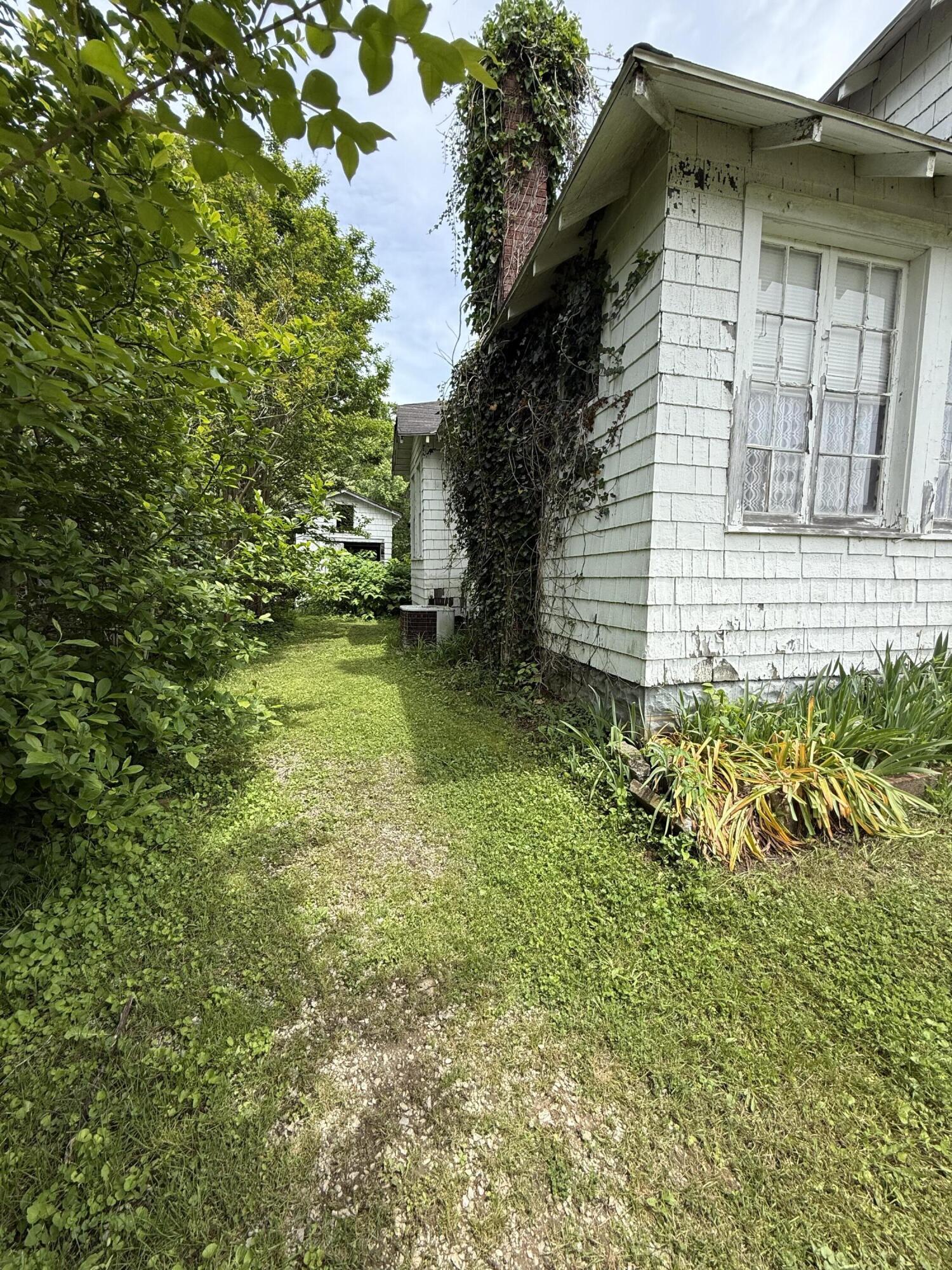 Beattyville, Kentucky 41311, United States, 2 Bedrooms Bedrooms, ,1 BathroomBathrooms,Residential,Active,146004