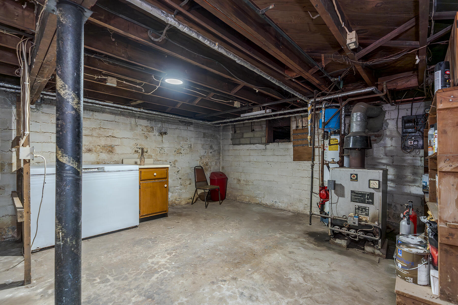 Berea, Kentucky 40403, United States, 4 Bedrooms Bedrooms, ,3 BathroomsBathrooms,Residential,Contingent,115744