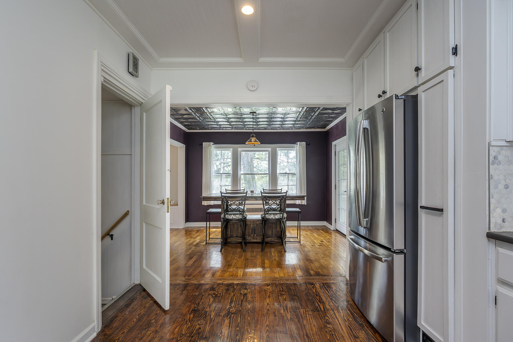 Berea, Kentucky 40403, United States, 4 Bedrooms Bedrooms, ,3 BathroomsBathrooms,Residential,Contingent,115744