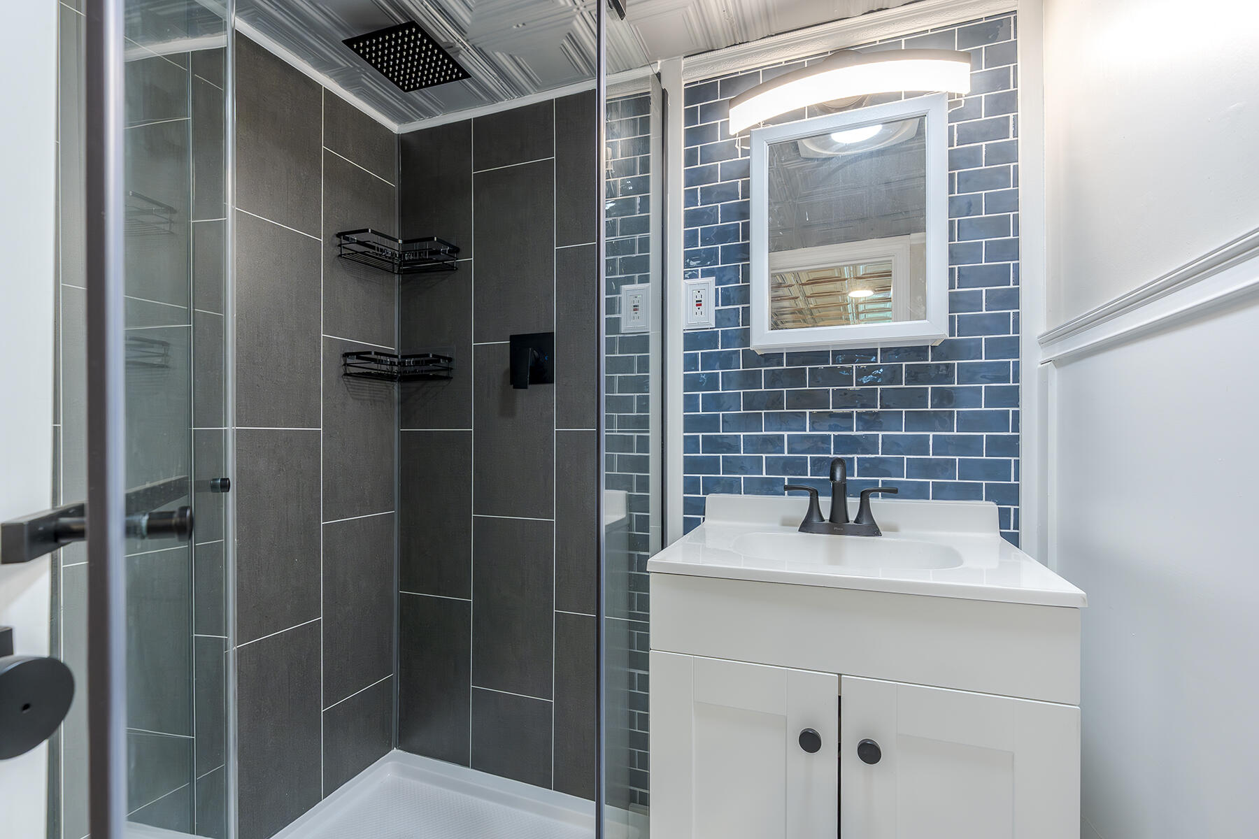 Berea, Kentucky 40403, United States, 4 Bedrooms Bedrooms, ,3 BathroomsBathrooms,Residential,Contingent,115744