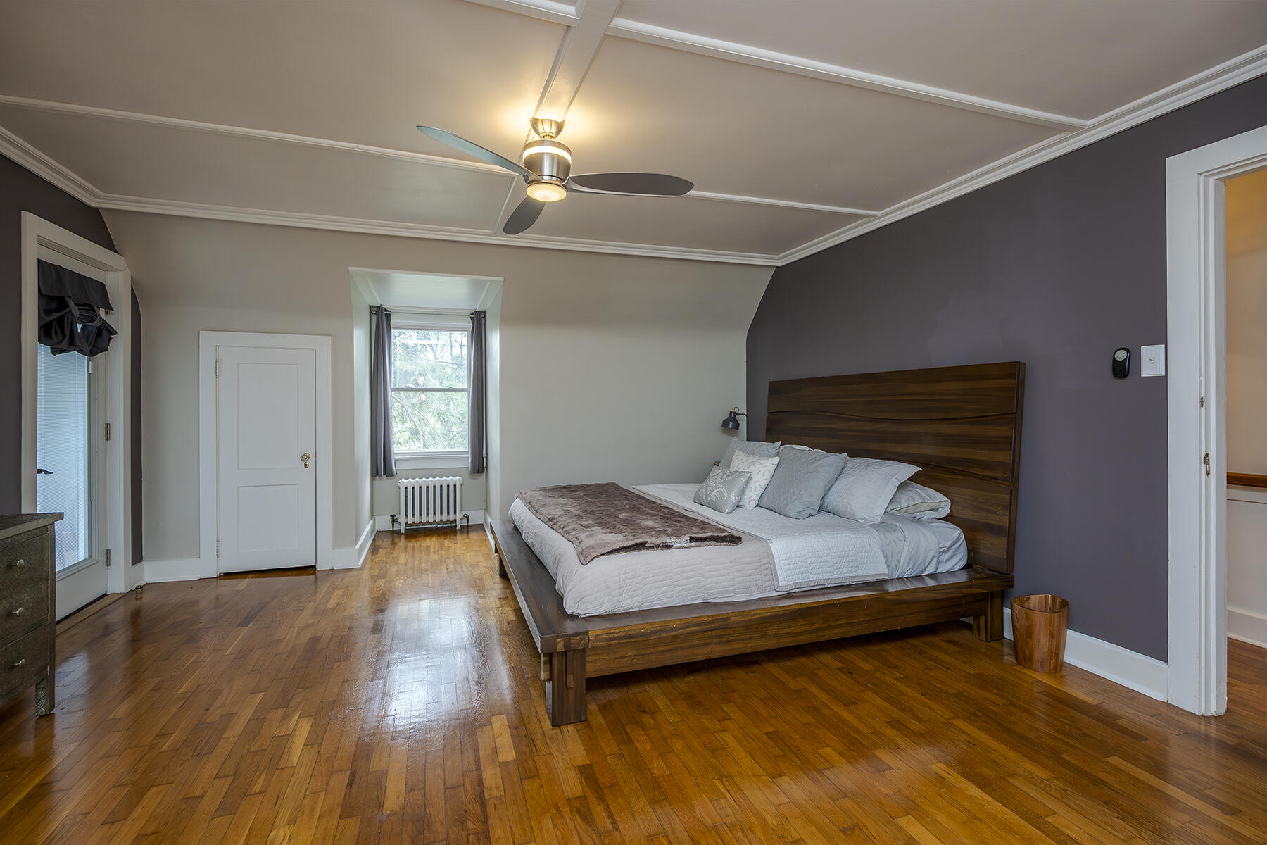 Berea, Kentucky 40403, United States, 4 Bedrooms Bedrooms, ,3 BathroomsBathrooms,Residential,Contingent,115744