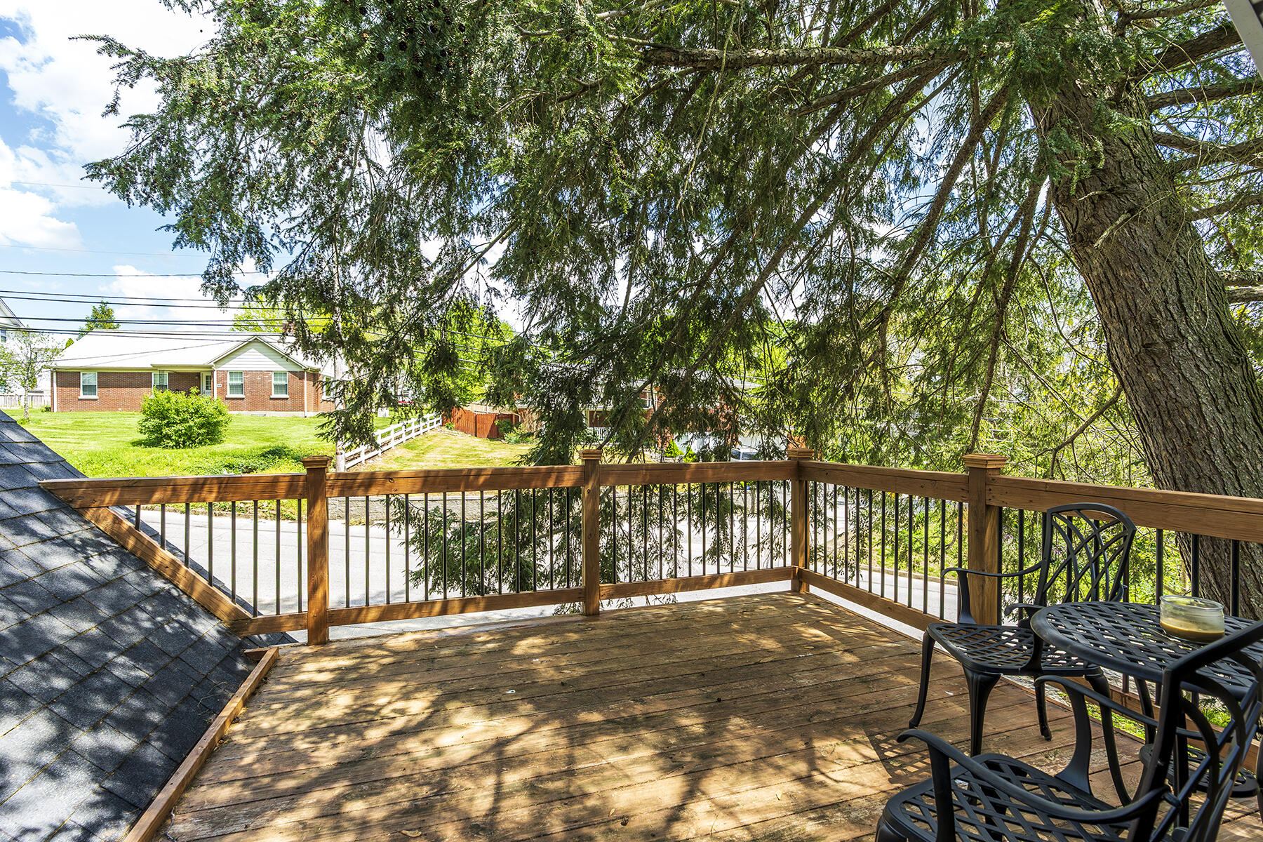 Berea, Kentucky 40403, United States, 4 Bedrooms Bedrooms, ,3 BathroomsBathrooms,Residential,Contingent,115744