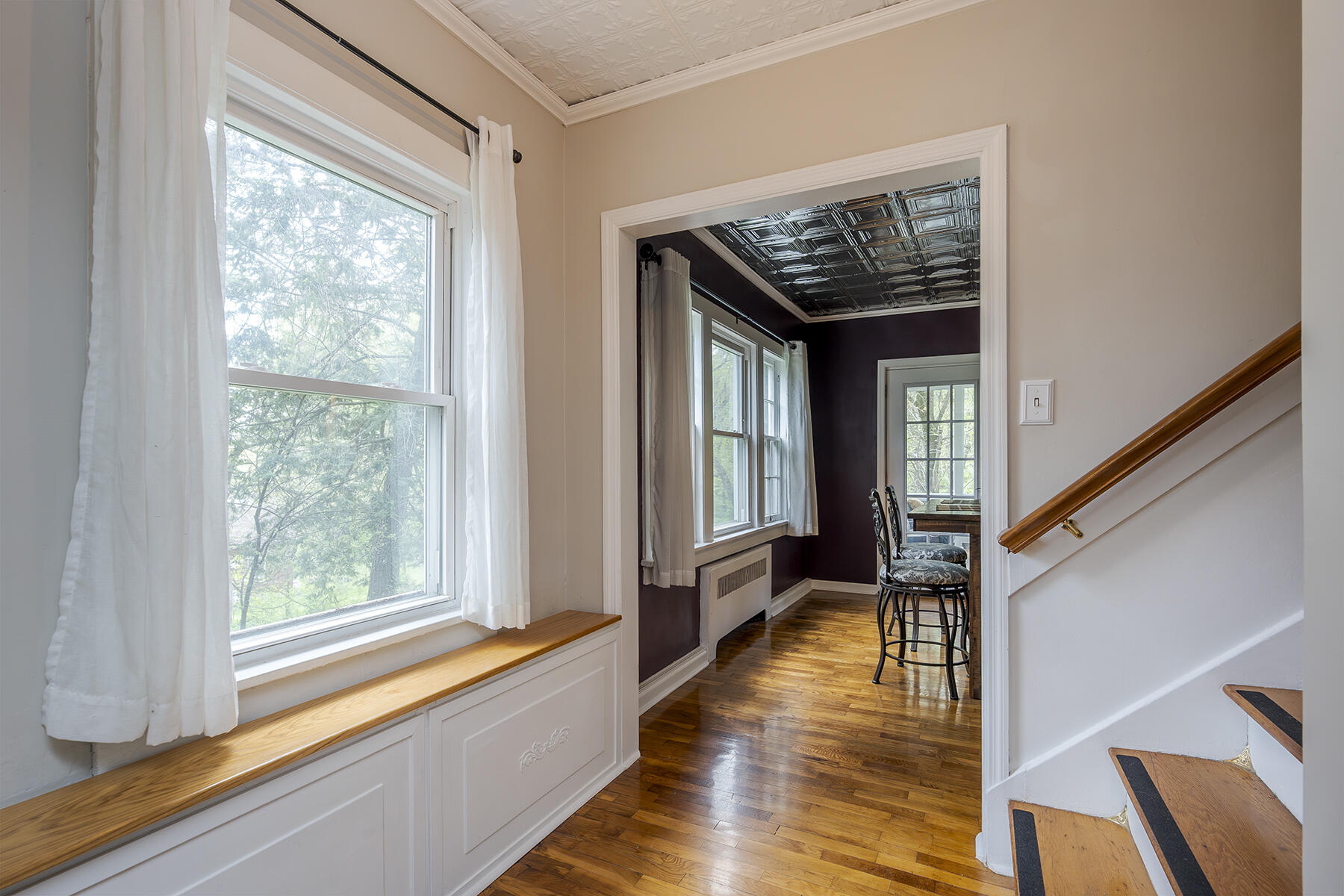 Berea, Kentucky 40403, United States, 4 Bedrooms Bedrooms, ,3 BathroomsBathrooms,Residential,Contingent,115744