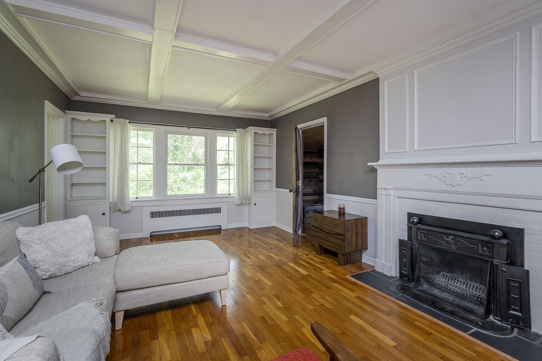 Berea, Kentucky 40403, United States, 4 Bedrooms Bedrooms, ,3 BathroomsBathrooms,Residential,Contingent,115744