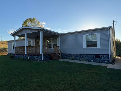 Photo of 19917 State Hwy 2004, McKee, KY 40447 (MLS # 25503371)