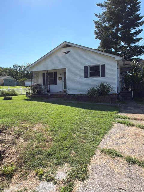 Property photo of 124 Kentucky Avenue, Irvine, KY 40336