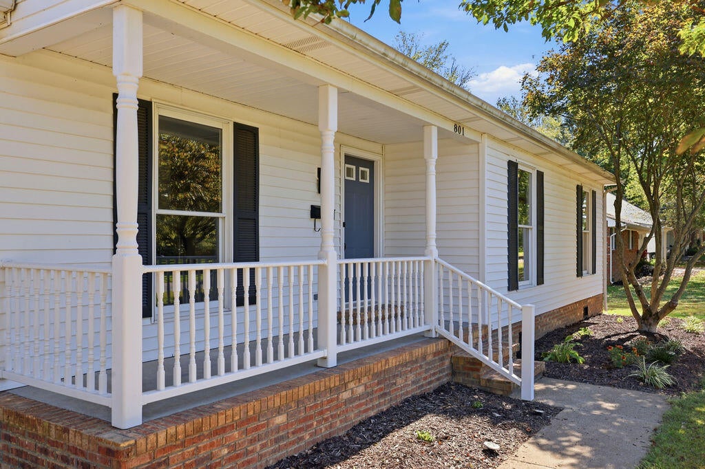 801 Guthrie Drive