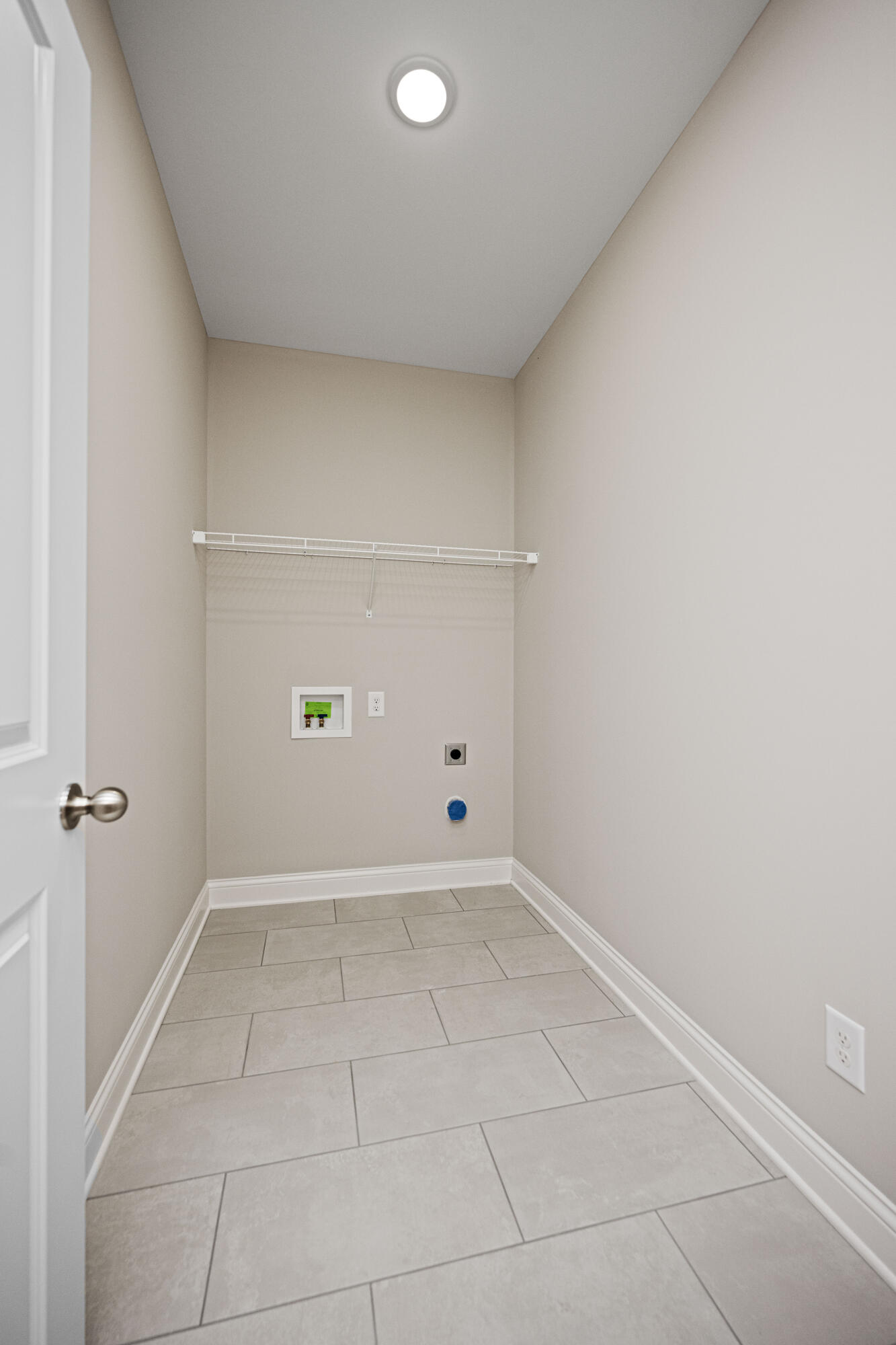 Richmond, Kentucky 40475, United States, 3 Bedrooms Bedrooms, ,2 BathroomsBathrooms,Residential,Active,182734