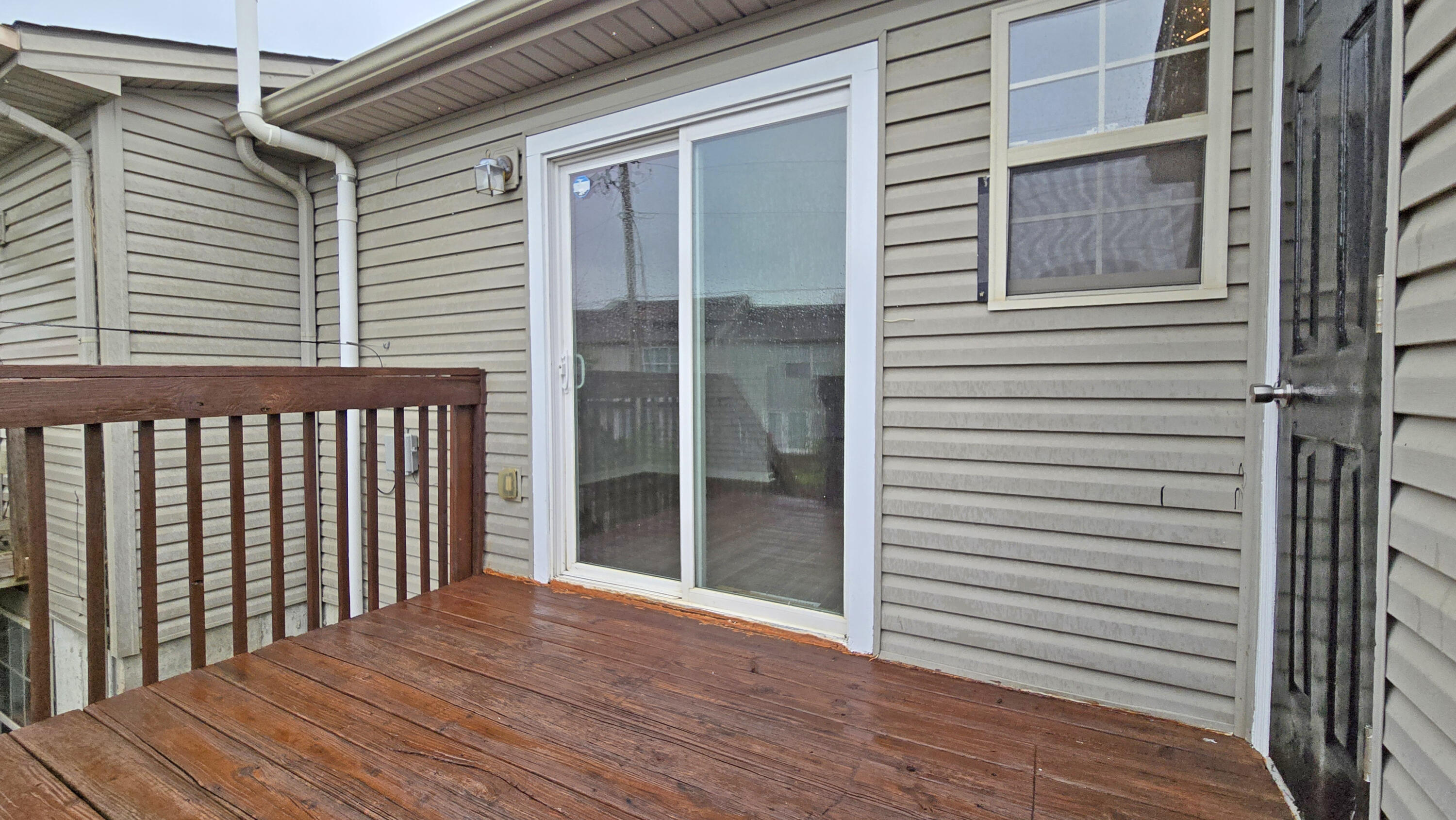 Nicholasville, Kentucky 40356, United States, 2 Bedrooms Bedrooms, ,2 BathroomsBathrooms,Residential,Contingent,138382