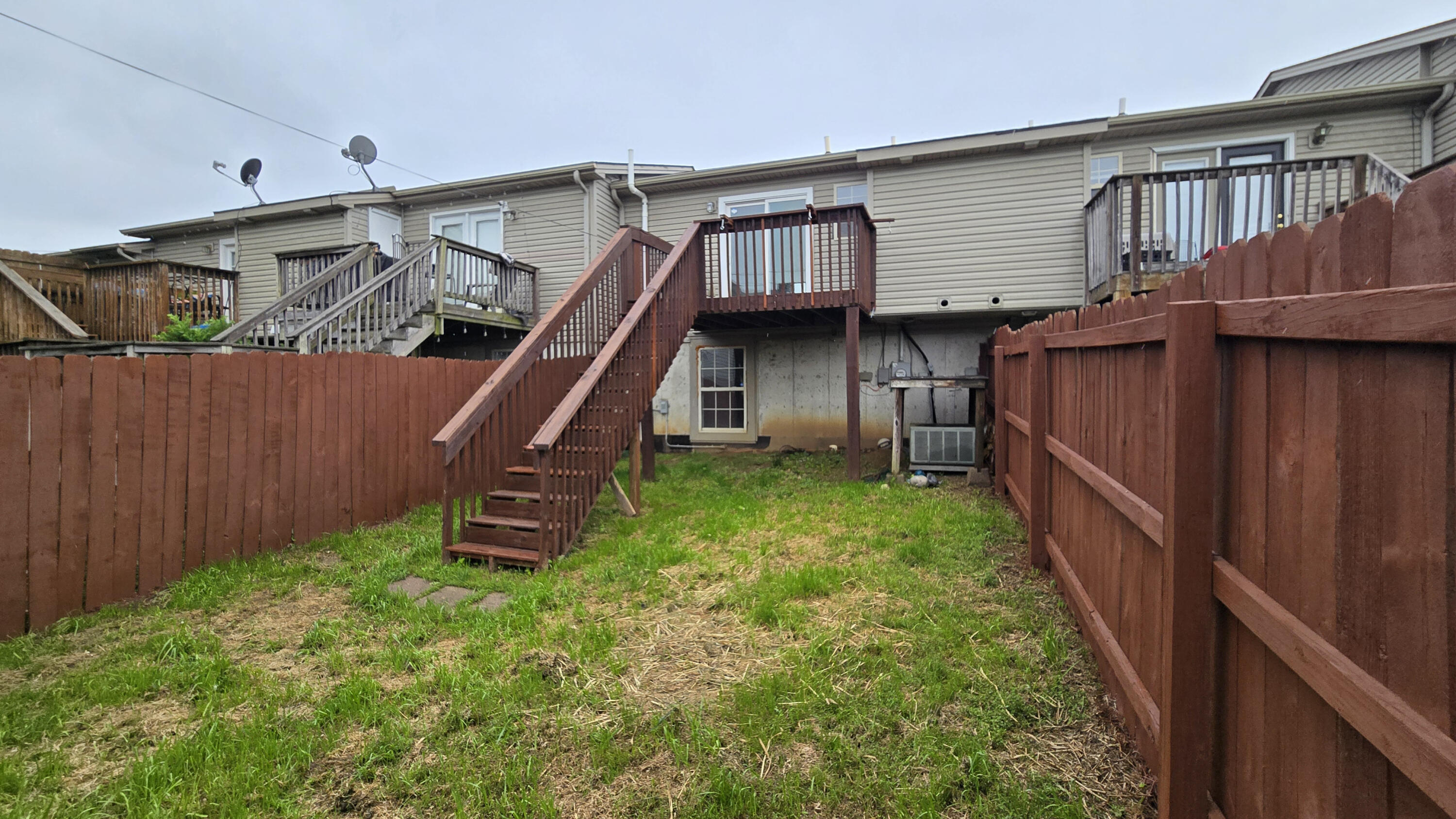 Nicholasville, Kentucky 40356, United States, 2 Bedrooms Bedrooms, ,2 BathroomsBathrooms,Residential,Contingent,138382