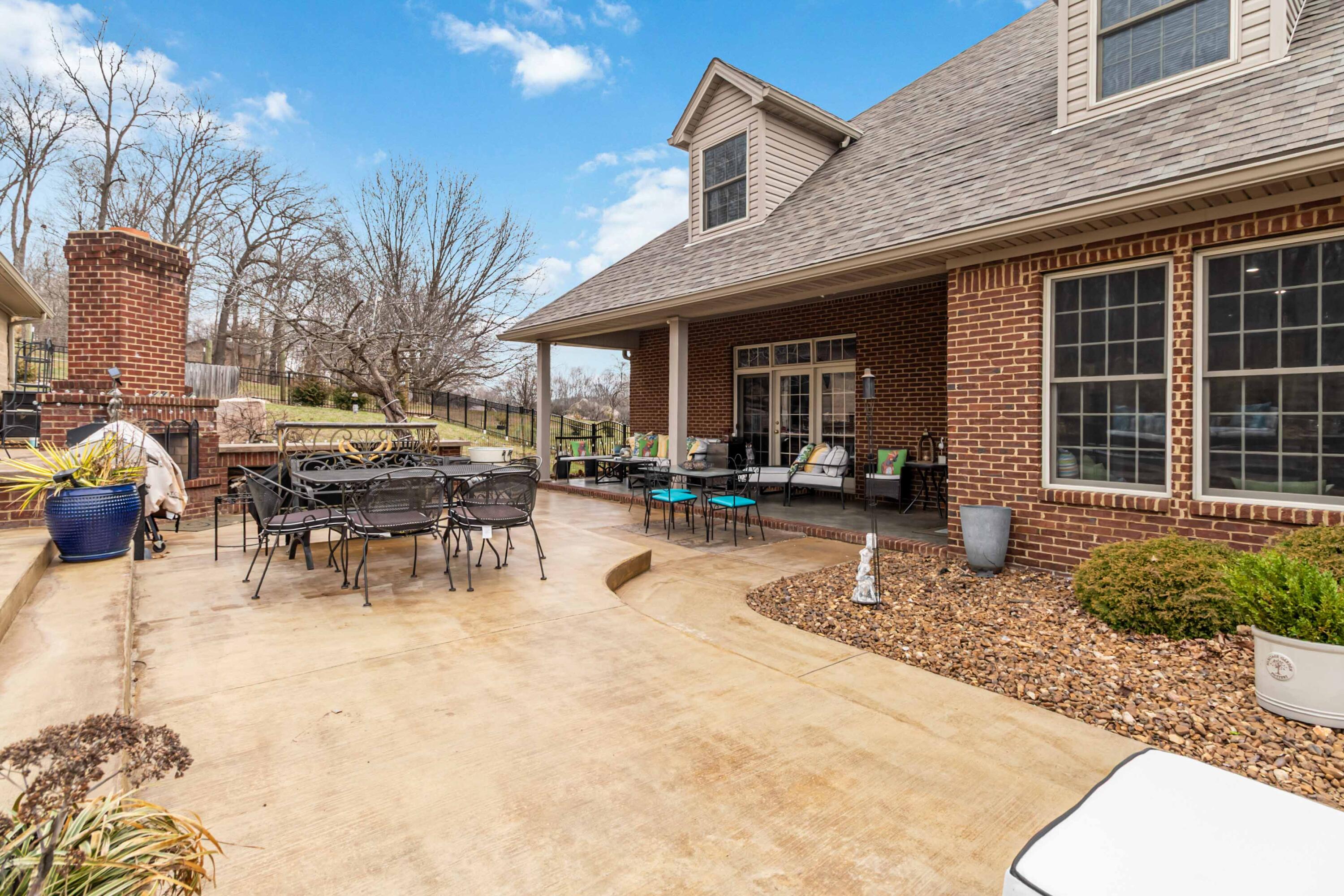 Somerset, Kentucky, 42503, United States, 5 Bedrooms Bedrooms, ,4 BathroomsBathrooms,Residential,Active,2022313