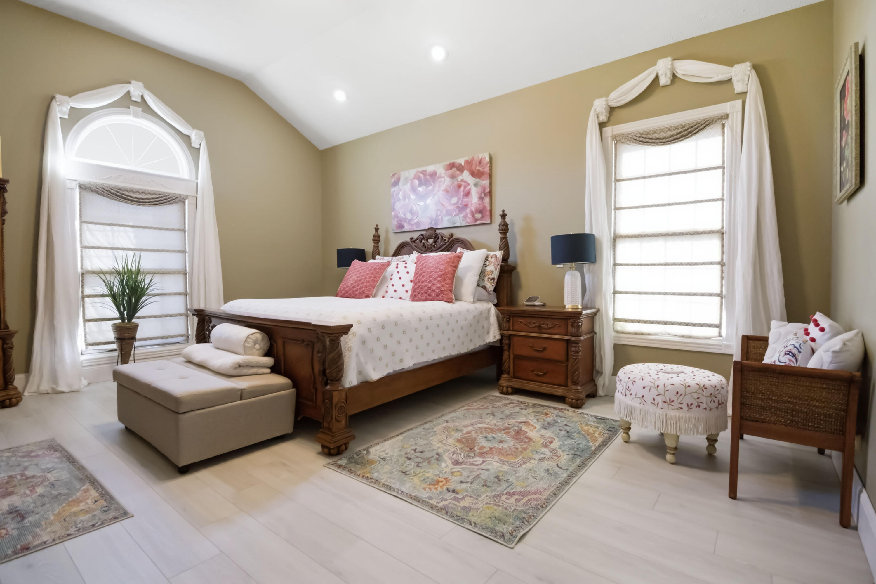 Somerset, Kentucky, 42503, United States, 5 Bedrooms Bedrooms, ,4 BathroomsBathrooms,Residential,Active,2022313