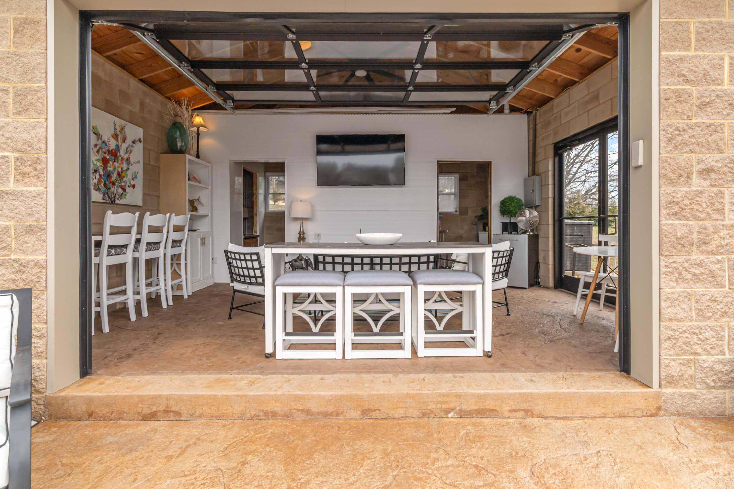 Somerset, Kentucky, 42503, United States, 5 Bedrooms Bedrooms, ,4 BathroomsBathrooms,Residential,Active,2022313