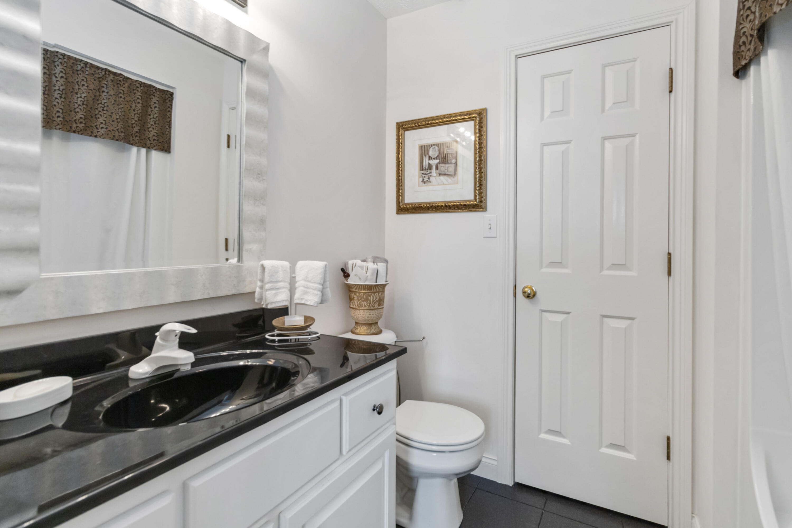 Somerset, Kentucky, 42503, United States, 5 Bedrooms Bedrooms, ,4 BathroomsBathrooms,Residential,Active,2022313