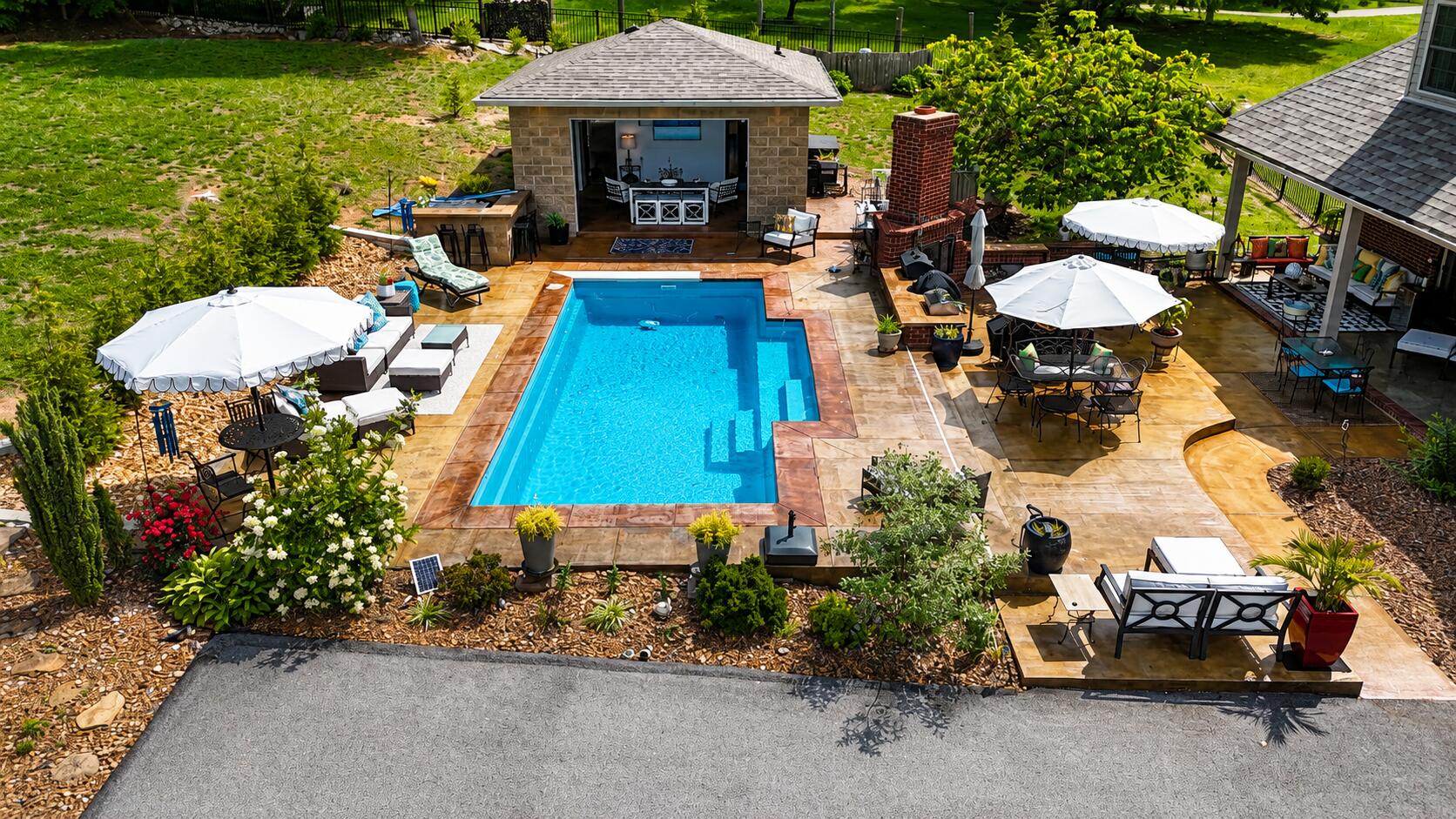 Somerset, Kentucky, 42503, United States, 5 Bedrooms Bedrooms, ,4 BathroomsBathrooms,Residential,Active,2022313