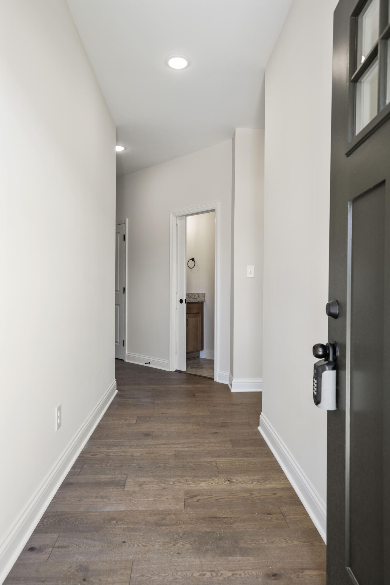 Richmond, Kentucky 40475, United States, 3 Bedrooms Bedrooms, ,2 BathroomsBathrooms,Residential,Contingent,128513