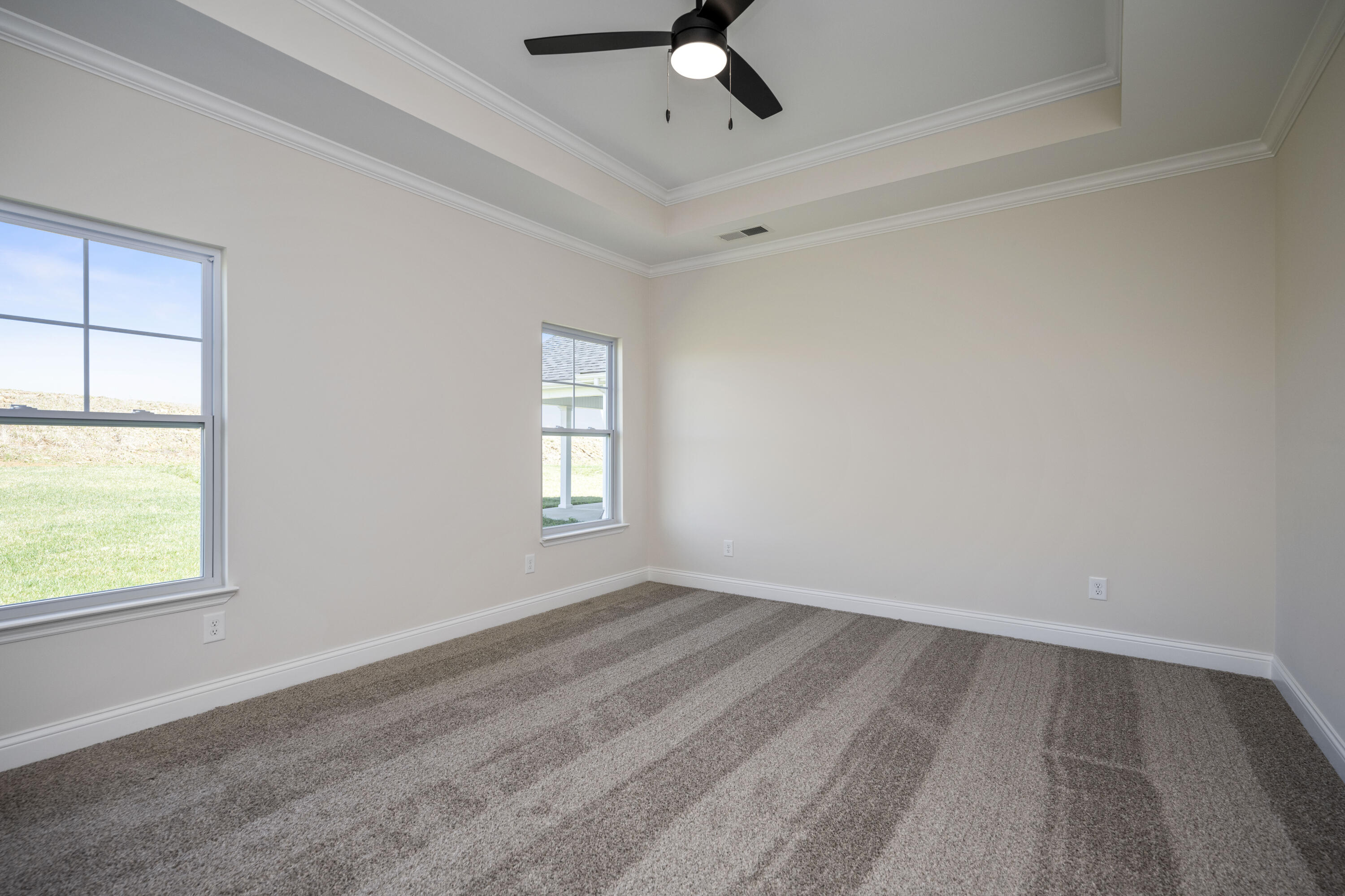 Richmond, Kentucky 40475, United States, 3 Bedrooms Bedrooms, ,2 BathroomsBathrooms,Residential,Contingent,128513