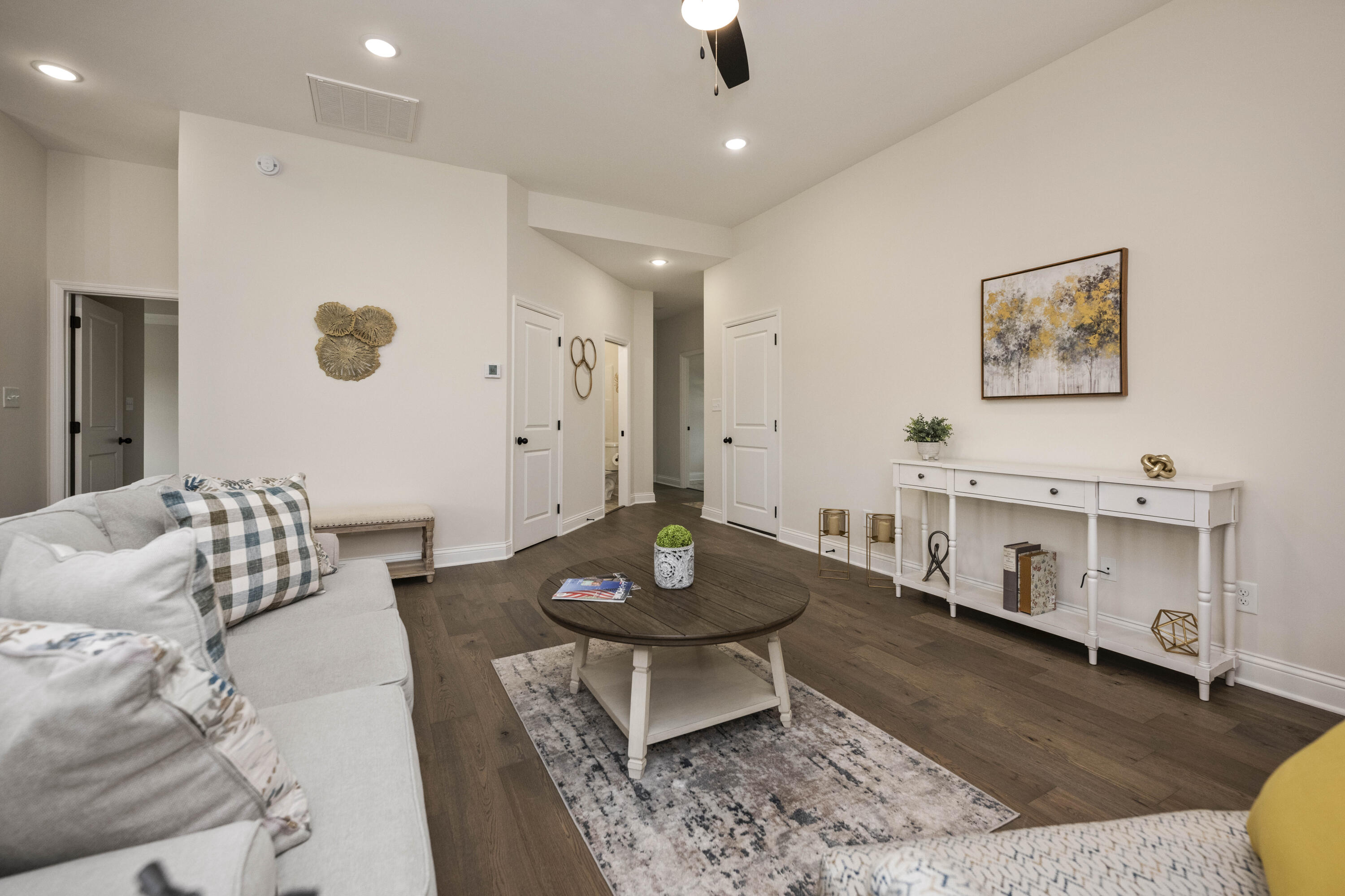 Richmond, Kentucky 40475, United States, 3 Bedrooms Bedrooms, ,2 BathroomsBathrooms,Residential,Contingent,128513