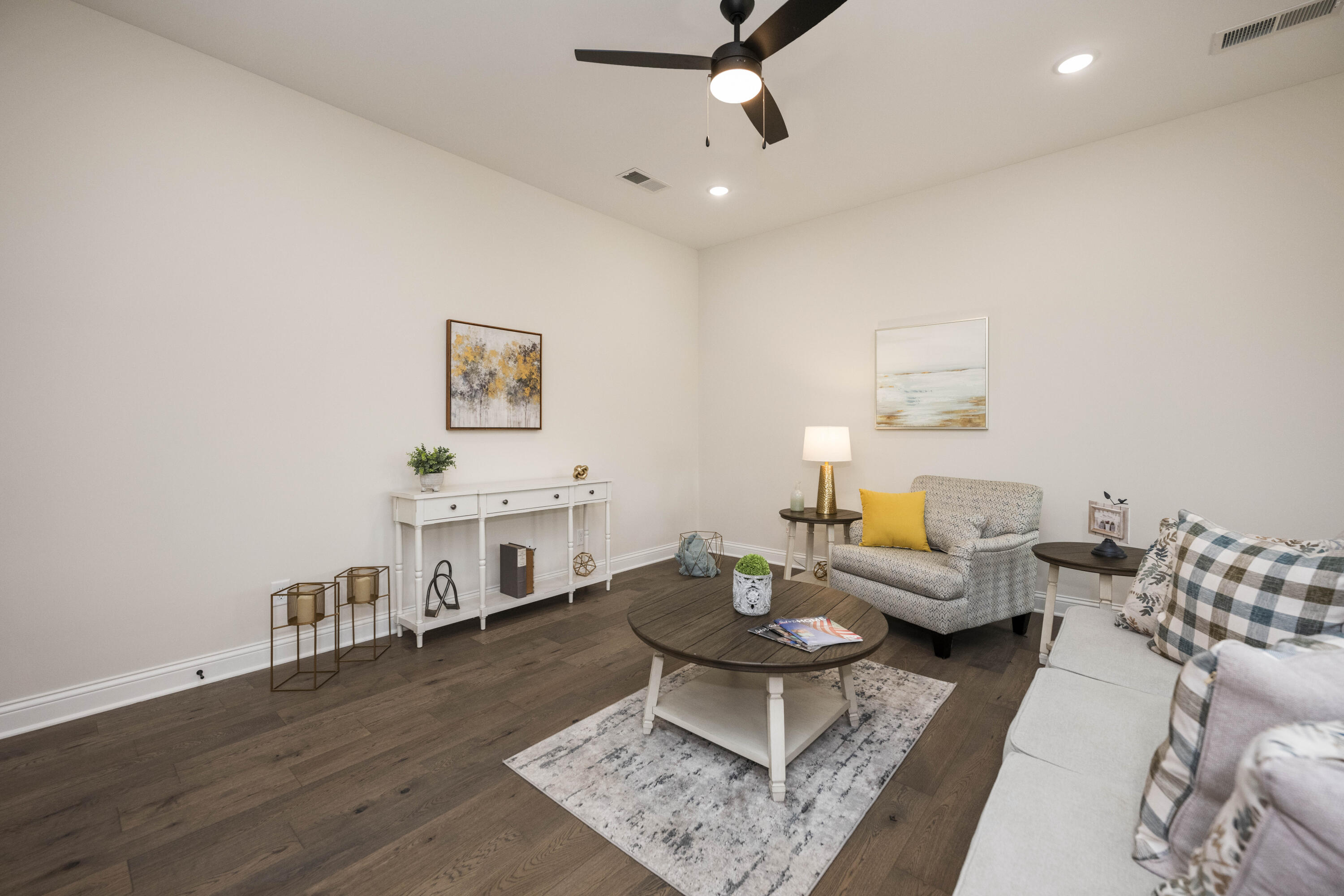 Richmond, Kentucky 40475, United States, 3 Bedrooms Bedrooms, ,2 BathroomsBathrooms,Residential,Contingent,128513