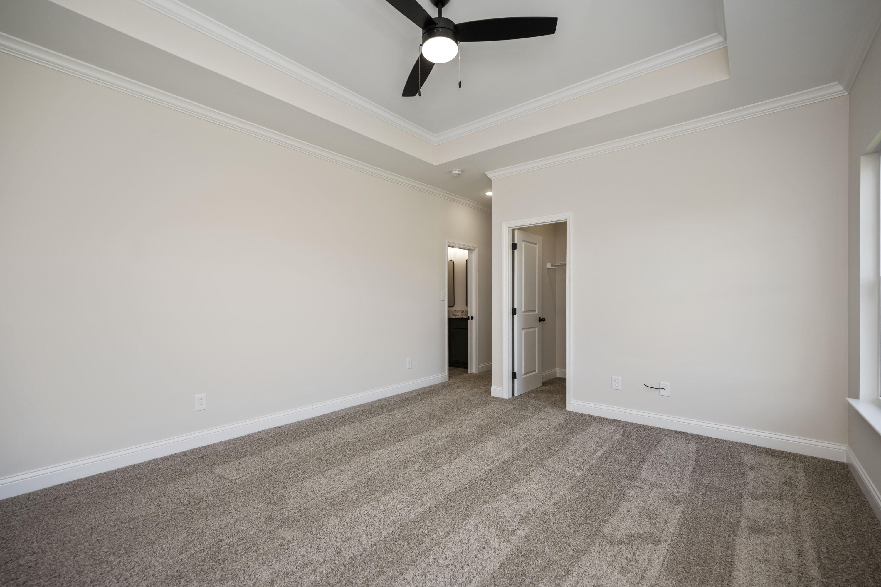 Richmond, Kentucky 40475, United States, 3 Bedrooms Bedrooms, ,2 BathroomsBathrooms,Residential,Contingent,128513