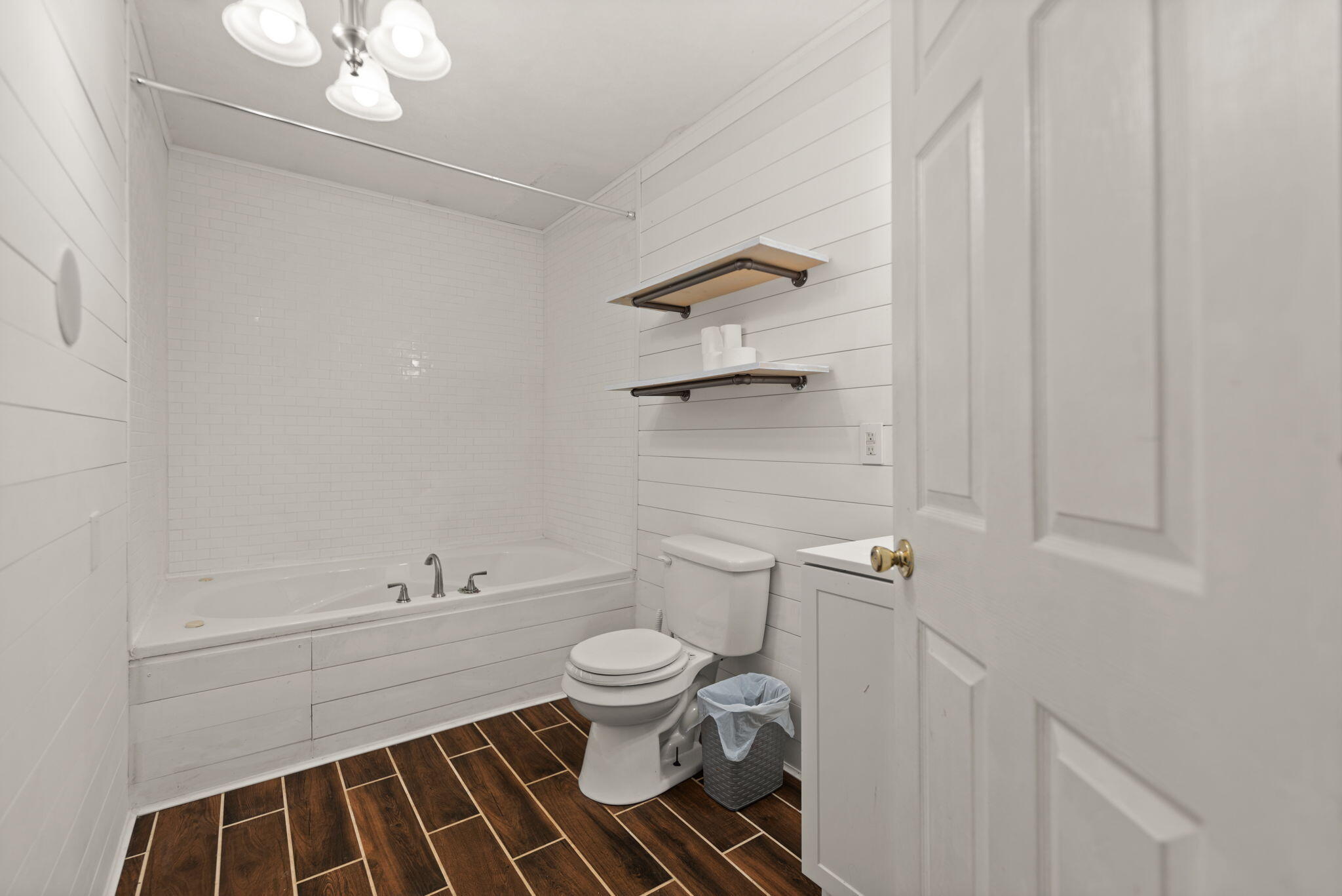 Clay City, Kentucky 40312, United States, 3 Bedrooms Bedrooms, ,2 BathroomsBathrooms,Residential,Contingent,32467