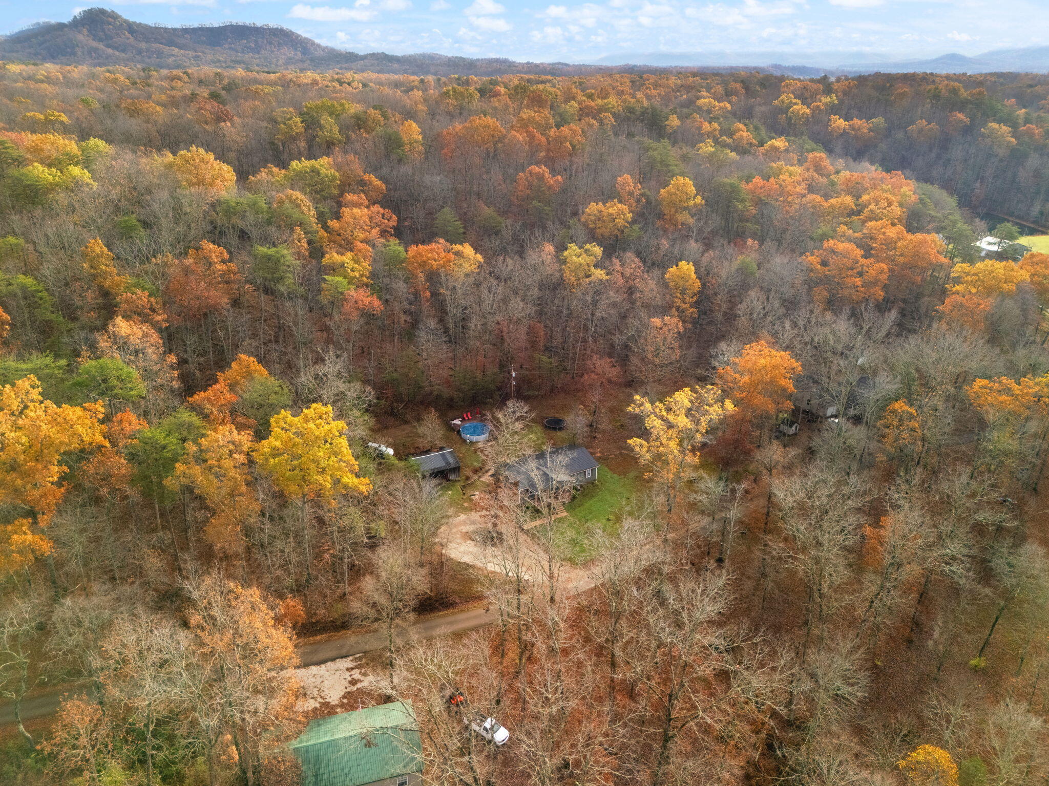 Clay City, Kentucky 40312, United States, 3 Bedrooms Bedrooms, ,2 BathroomsBathrooms,Residential,Contingent,32467