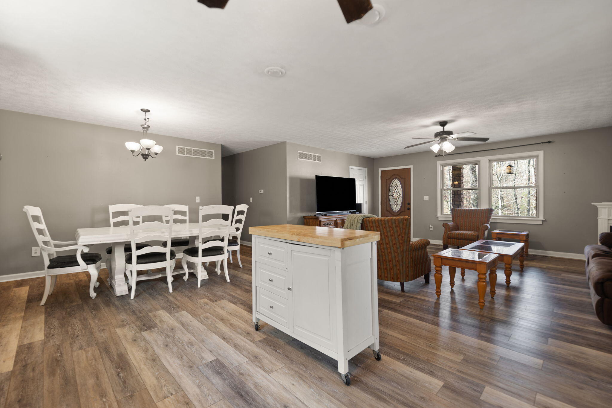 Clay City, Kentucky 40312, United States, 3 Bedrooms Bedrooms, ,2 BathroomsBathrooms,Residential,Contingent,32467