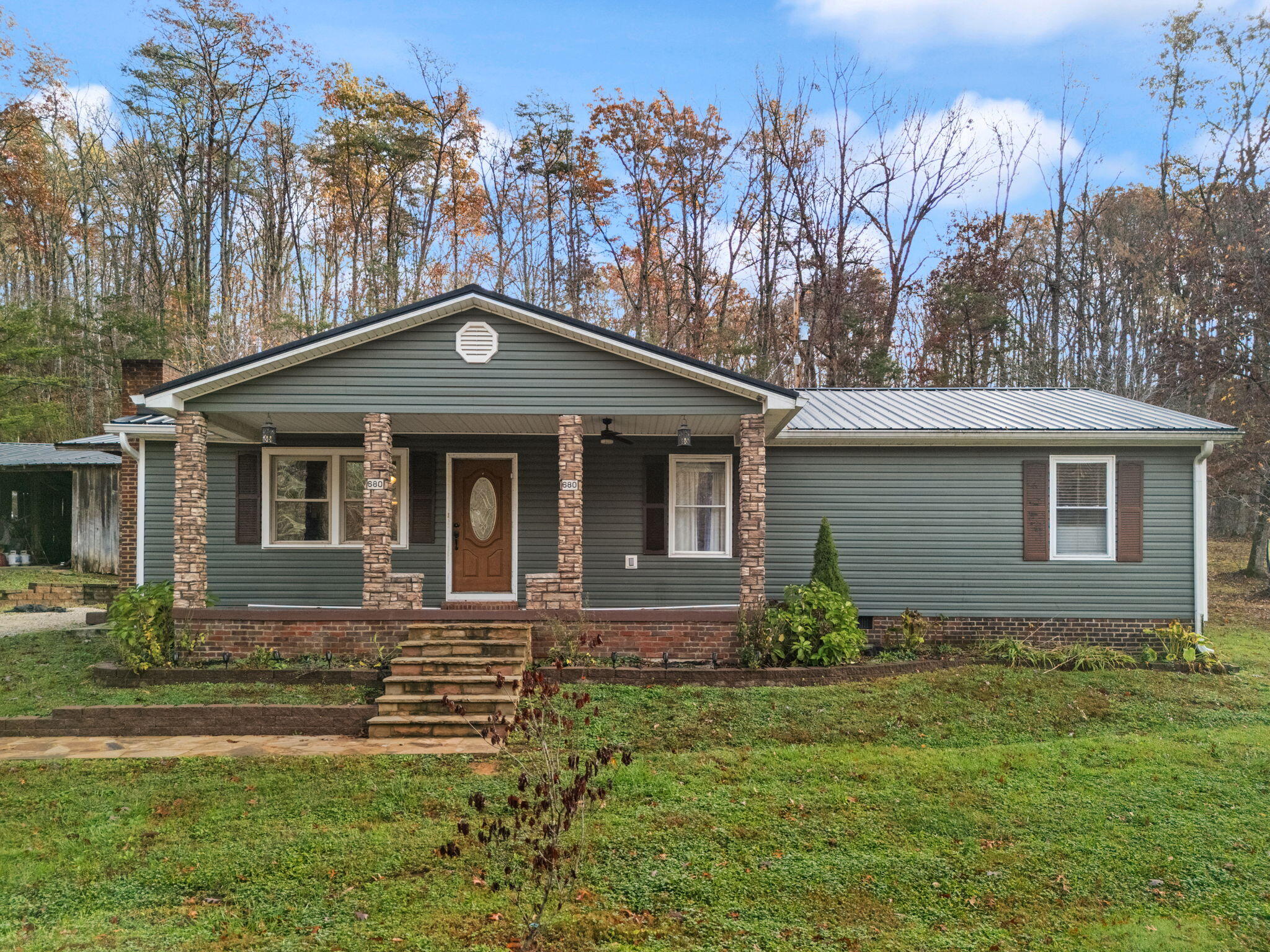 Clay City, Kentucky 40312, United States, 3 Bedrooms Bedrooms, ,2 BathroomsBathrooms,Residential,Contingent,32467