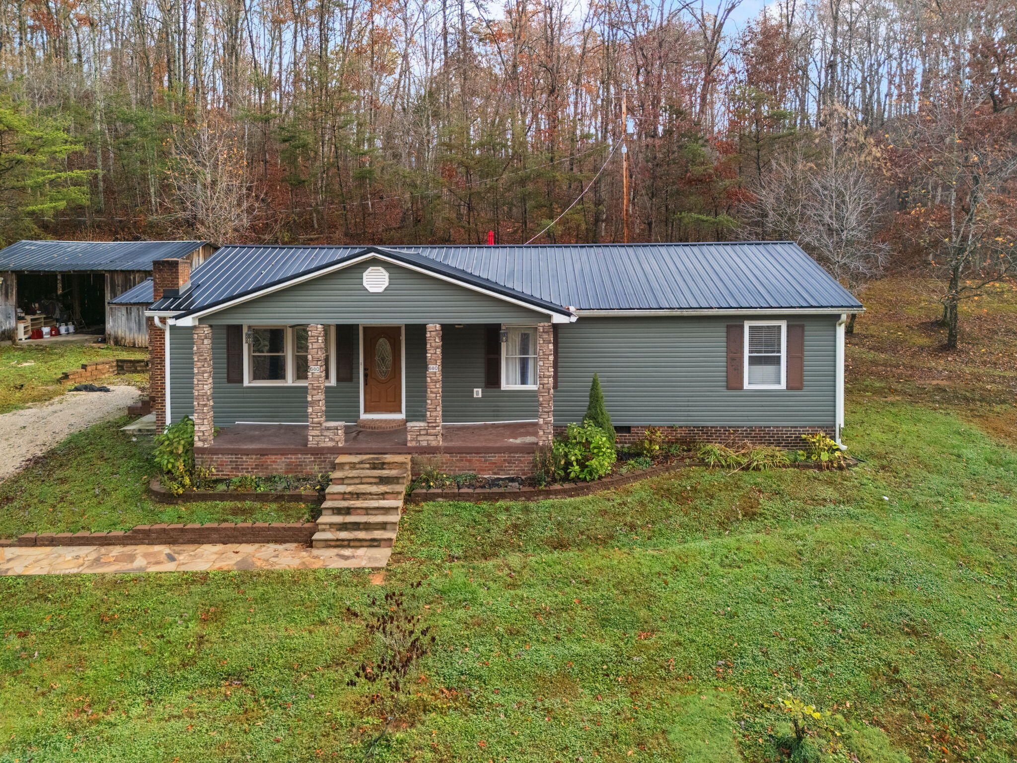 Clay City, Kentucky 40312, United States, 3 Bedrooms Bedrooms, ,2 BathroomsBathrooms,Residential,Contingent,32467