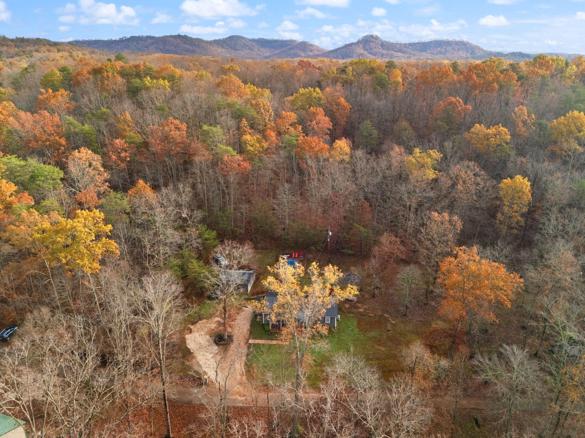 Clay City, Kentucky 40312, United States, 3 Bedrooms Bedrooms, ,2 BathroomsBathrooms,Residential,Contingent,32467