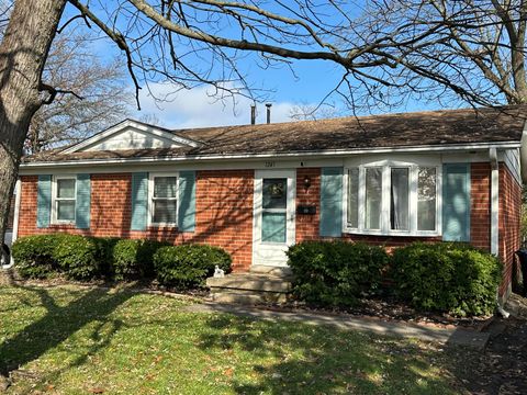 Photo of 1245 Hialeiah Court, Lexington, KY 40517 (MLS # 25506795)