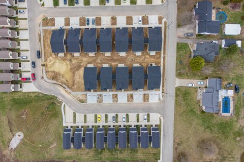 Property photo of 100, 106, 112, 118, 124 Harvest Bend Trail, Berea, KY 40403