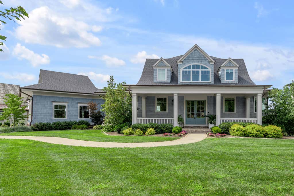 Photo of 415 Keene Manor Circle, Nicholasville, KY 40356 (MLS # 26020533)