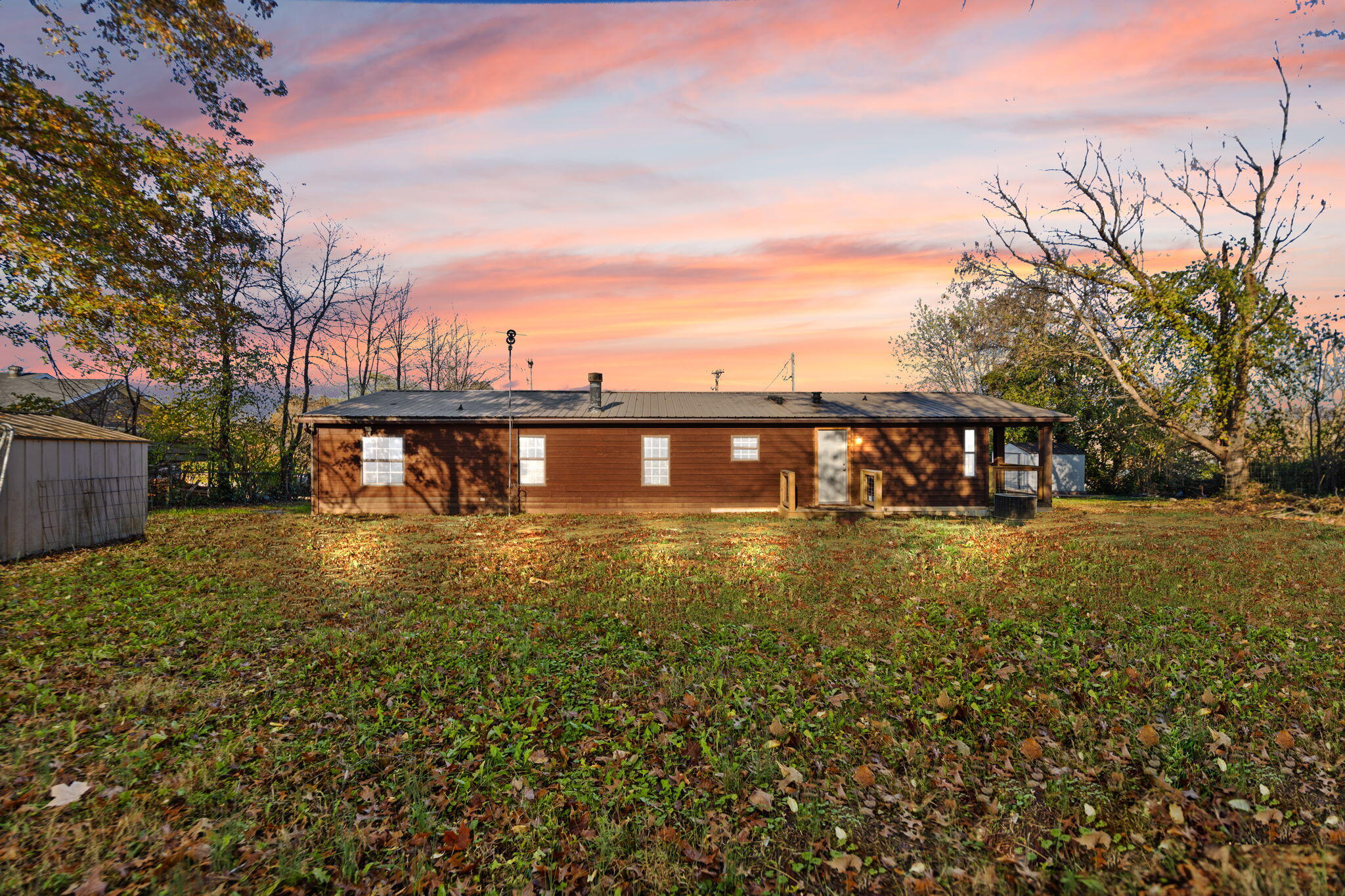 Stanton, Kentucky 40380, United States, 3 Bedrooms Bedrooms, ,2 BathroomsBathrooms,Residential,Active,32459