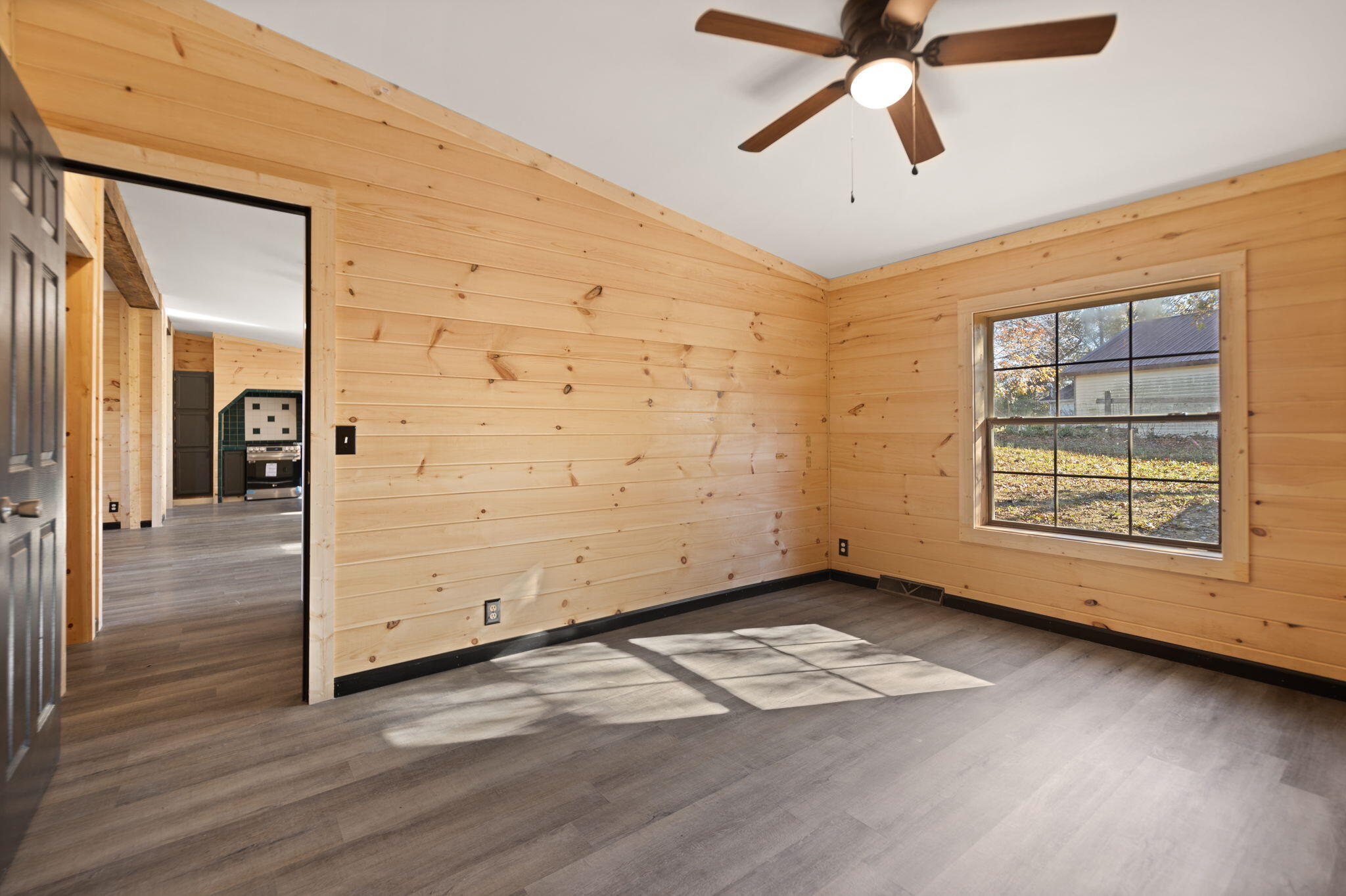 Stanton, Kentucky 40380, United States, 3 Bedrooms Bedrooms, ,2 BathroomsBathrooms,Residential,Active,32459