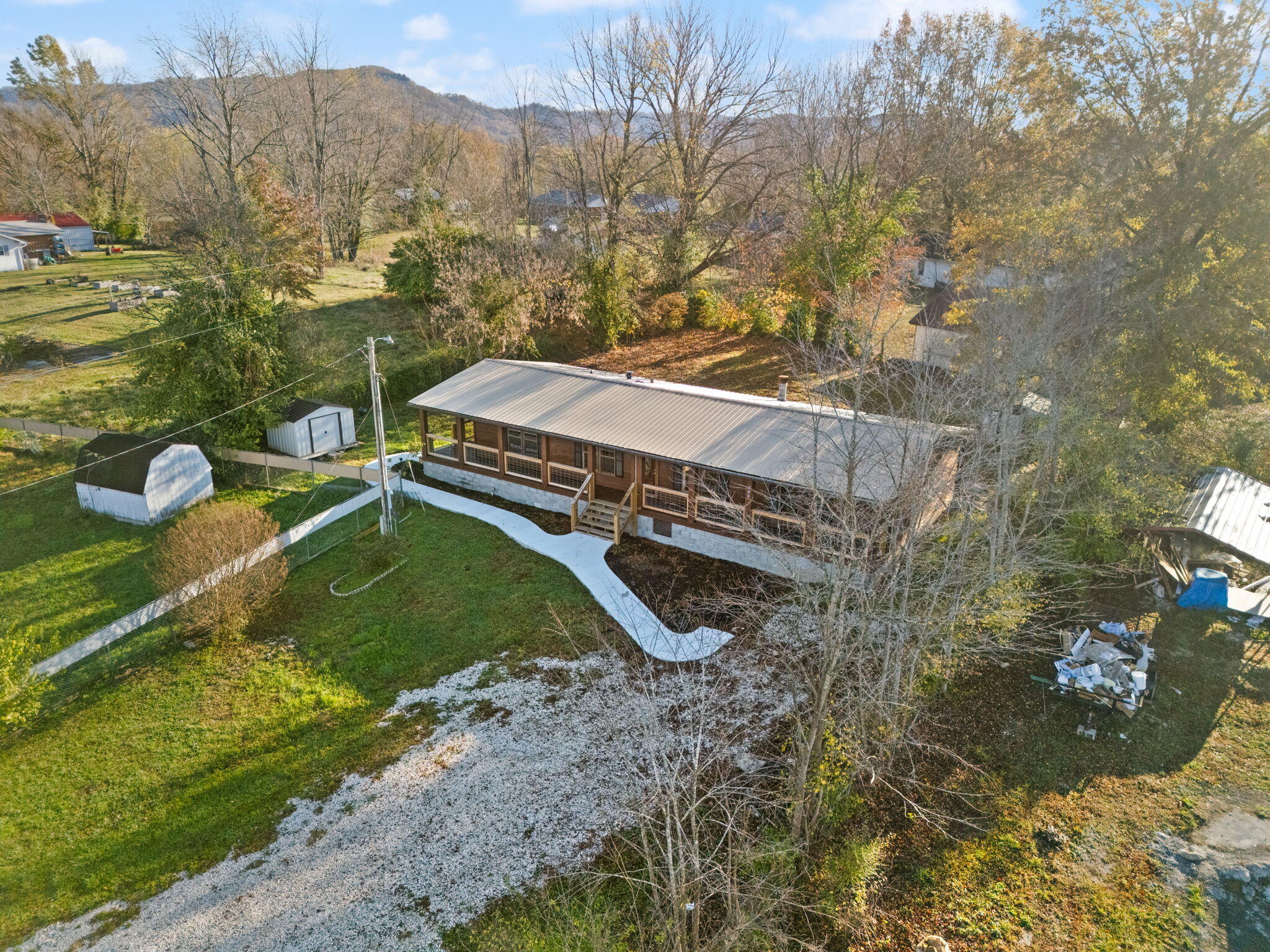 Stanton, Kentucky 40380, United States, 3 Bedrooms Bedrooms, ,2 BathroomsBathrooms,Residential,Active,32459