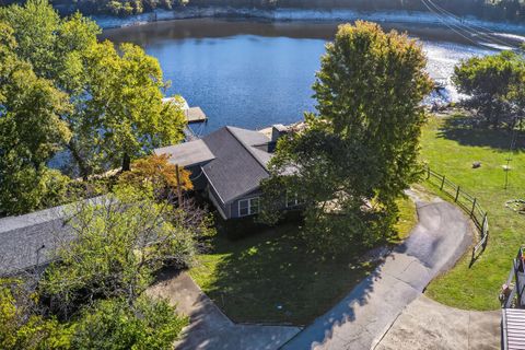 Photo of 465 Sunrise Shores Road, Harrodsburg, KY 40330 (MLS # 25503508)