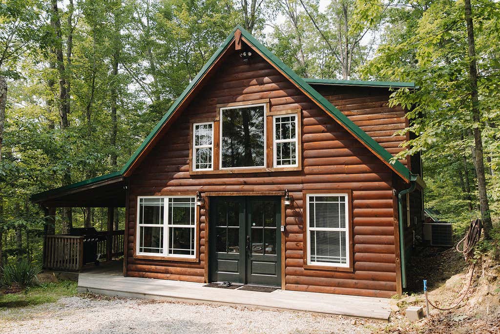 Photo of 89 Suzanna Arch Drive, Campton, KY 41301 (MLS # 26020386)