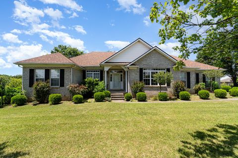 Photo of 613 Augusta Drive, Richmond, KY 40475 (MLS # 25014330)