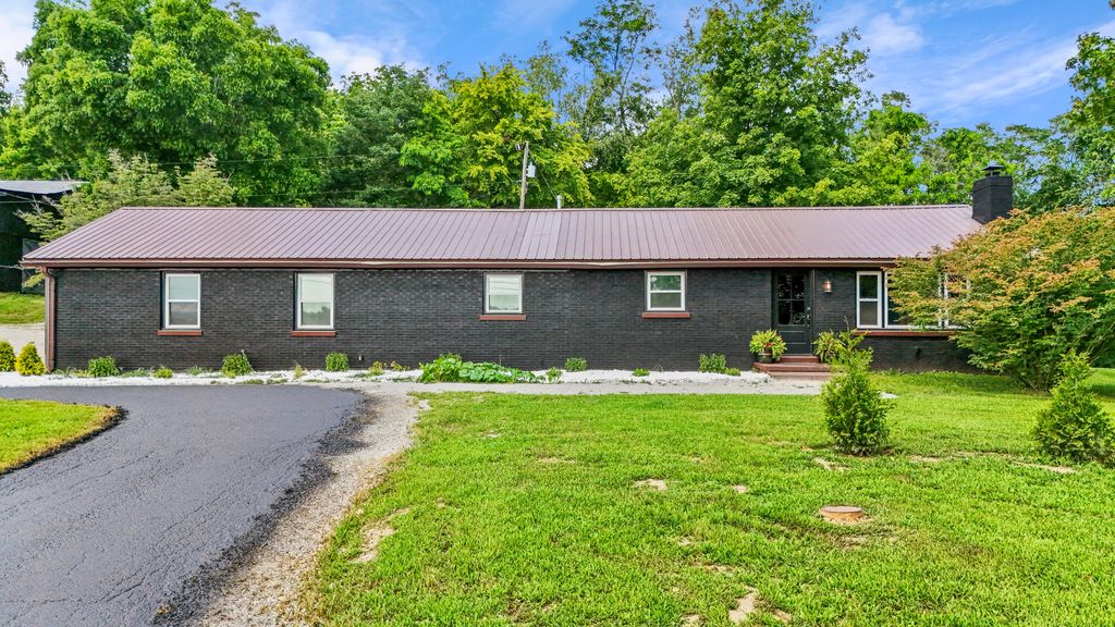 Photo of 2640 Fords Mill Road, Versailles, KY 40383 (MLS # 25504831)