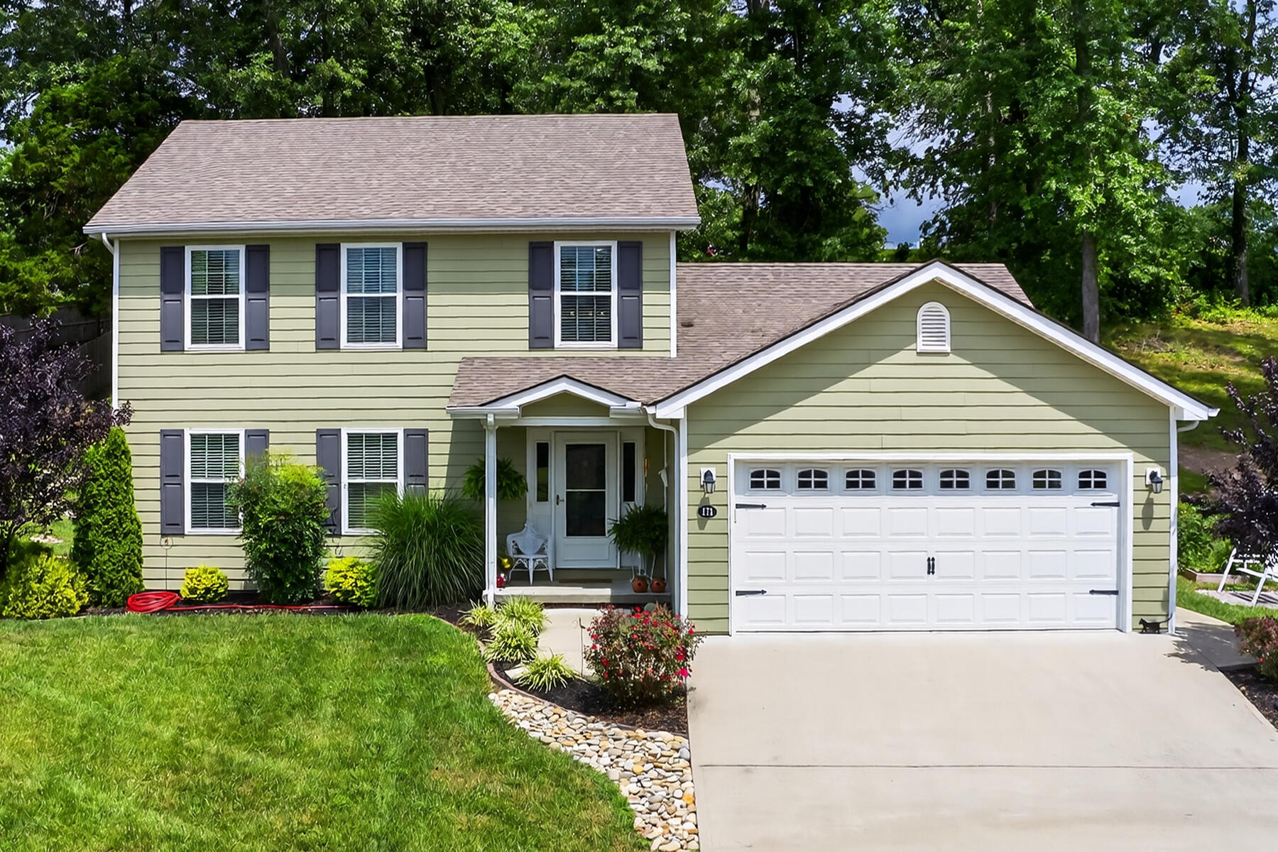 Berea, Kentucky 40403, United States, 4 Bedrooms Bedrooms, ,3 BathroomsBathrooms,Residential,Active,171803