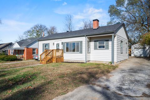 Photo of 245 Broadview Drive, Lexington, KY 40505 (MLS # 25506193)