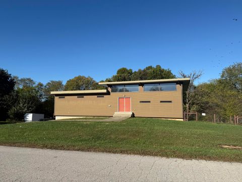 Photo of 1004 Caroline Drive, Richmond, KY 40475 (MLS # 25504881)