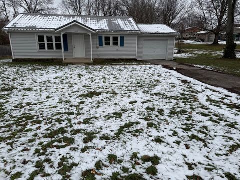 Photo of 502 N Powell Avenue, Berea, KY 40403 (MLS # 25508134)