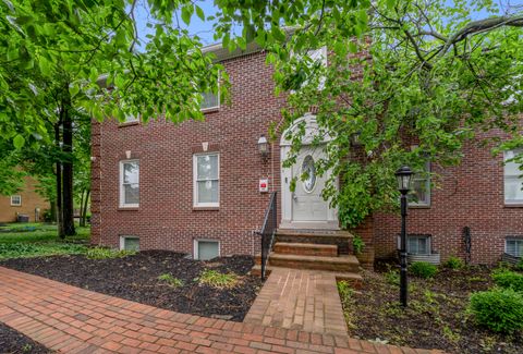 Photo of 244 Chippendale Circle, Lexington, KY 40517 (MLS # 25018441)