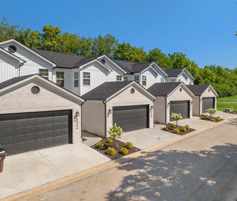 Photo of 240 Sugartree Lane, Versailles, KY 40383 (MLS # 25015388)